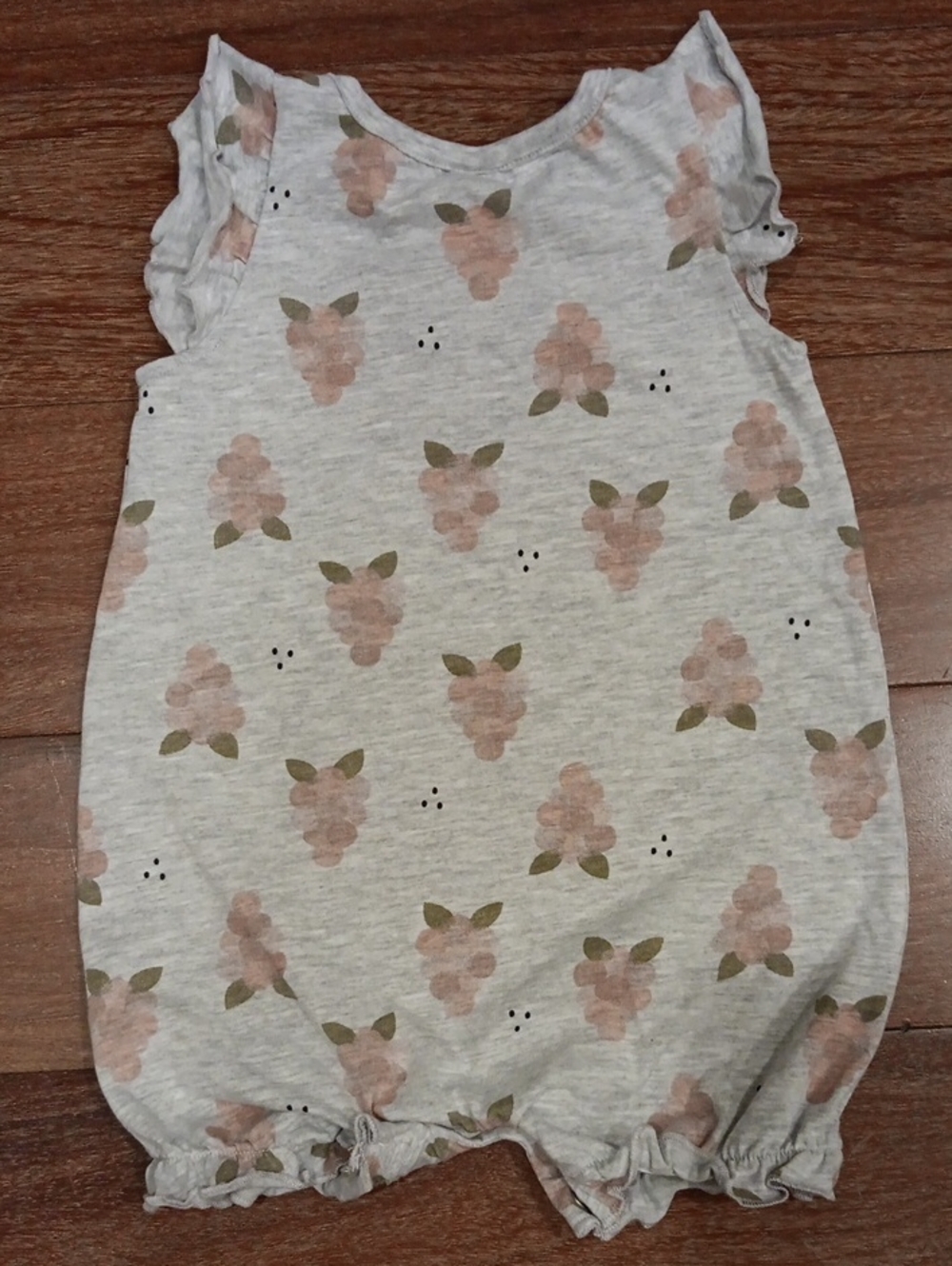 Grape Ruffle Onesie ๐ - Picture 7 of 7